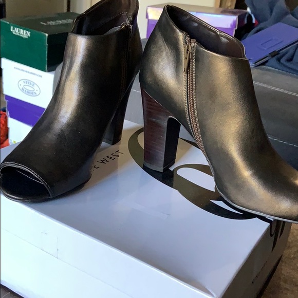 Nine West Shoes - Nine West bronze peep toe bootie